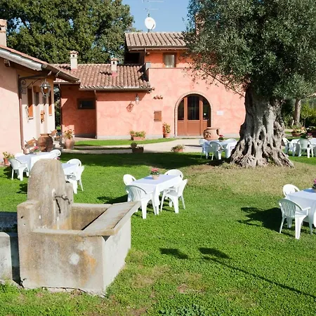 Poggio Dei Cavalieri فندق مبيت وإفطار 3*