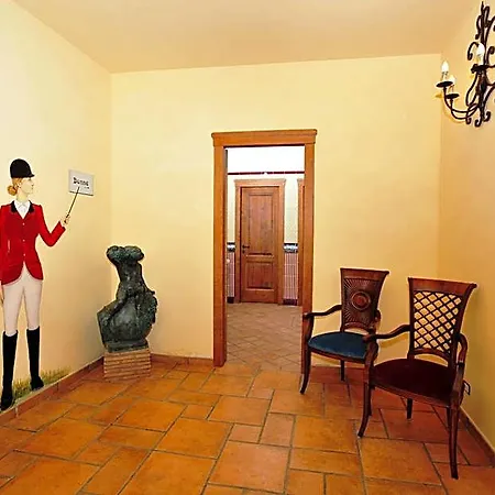 Poggio Dei Cavalieri לינה וארוחת בוקר 3*